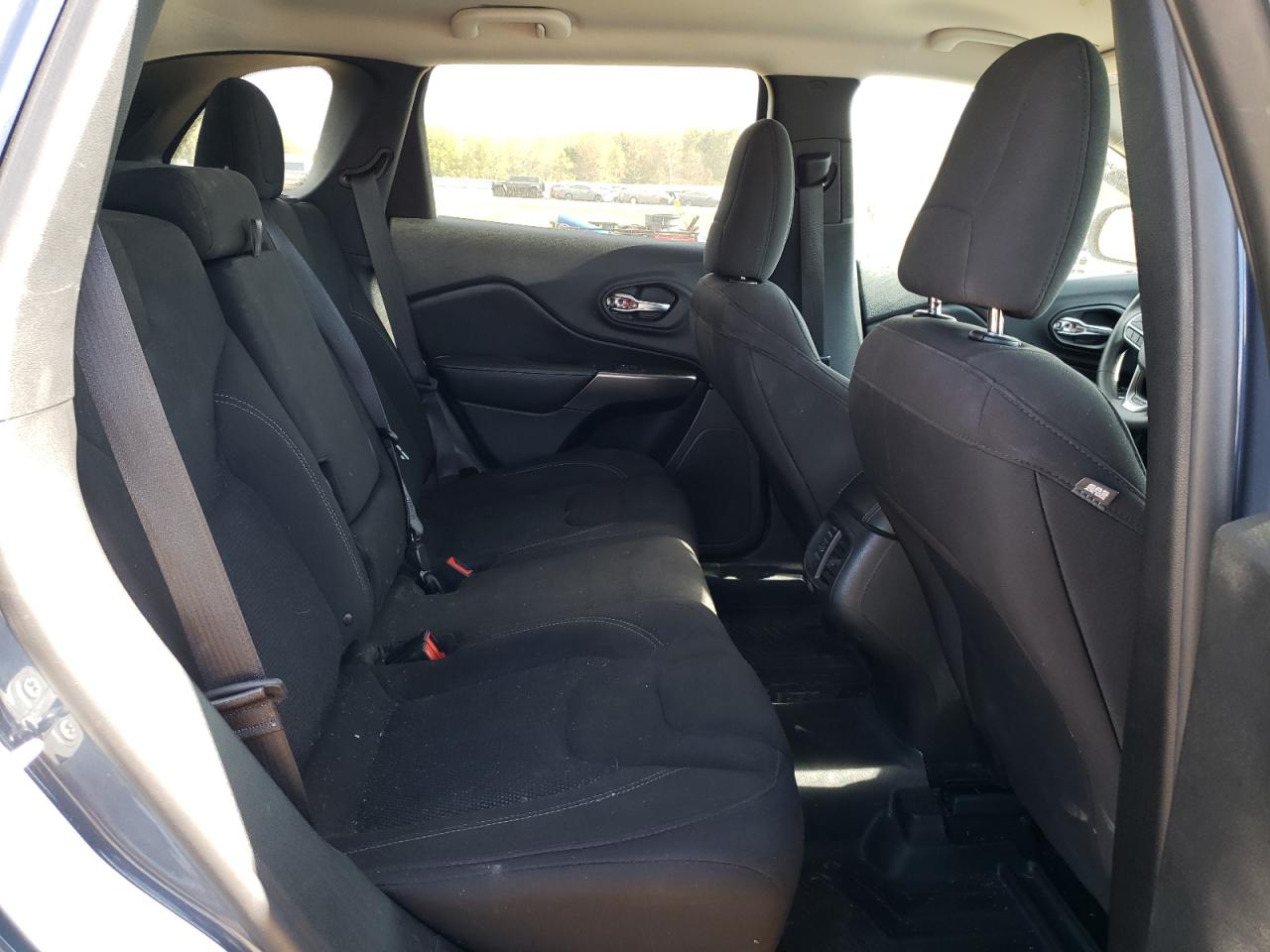 2019 Jeep Cherokee Latitude VIN: 1C4PJMCB9KD436552 Lot: 86794345