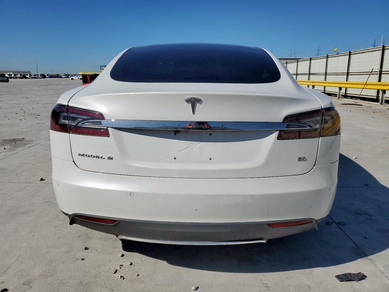 2014 Tesla Model S VIN: 5YJSA1S13EFP66086 Lot: 90656965