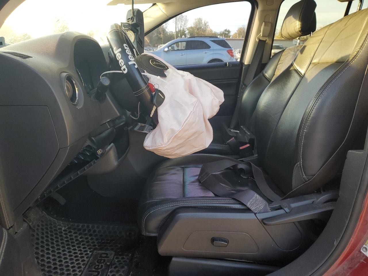 2016 Jeep Compass Latitude VIN: 1C4NJCEA7GD783780 Lot: 86992815