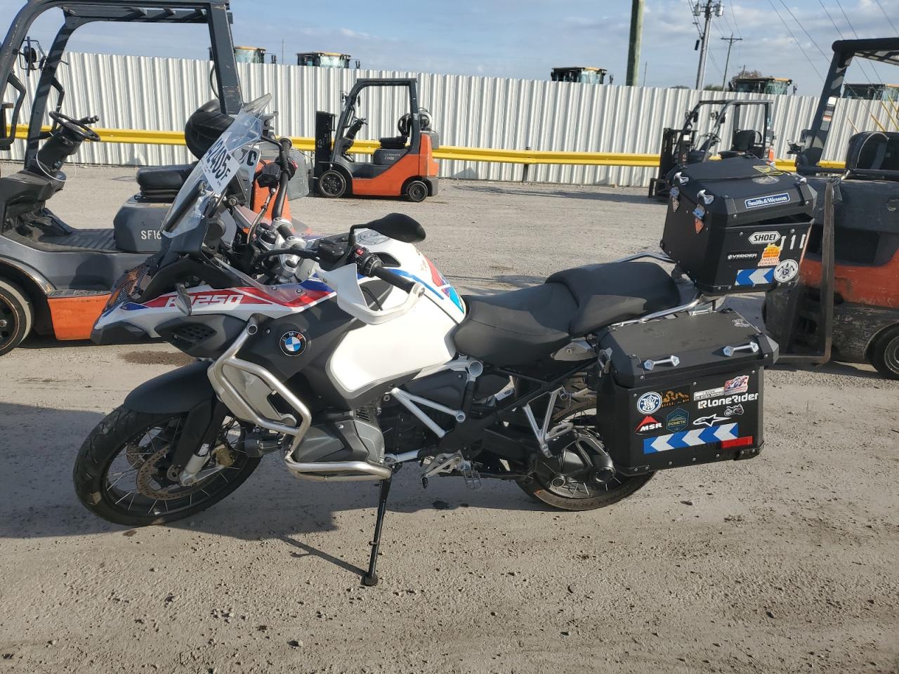 r 1250