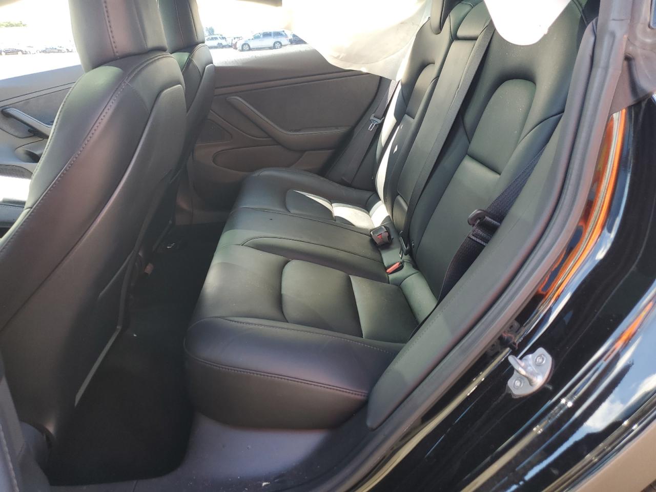 2018 Tesla Model 3 VIN: 5YJ3E1EB8JF150438 Lot: 85530575