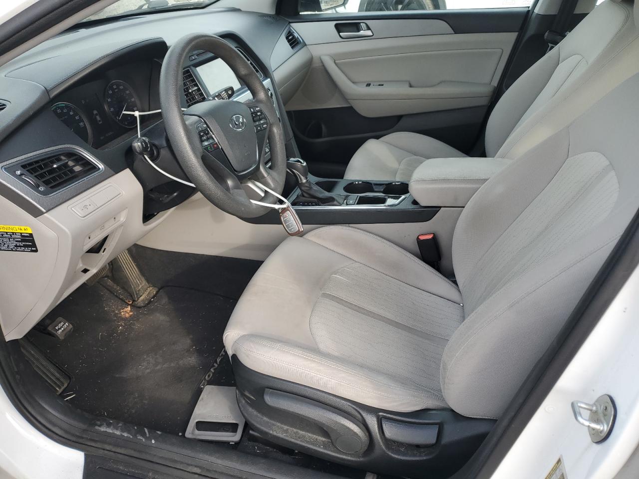 Фото: KMHE24L13HA058309