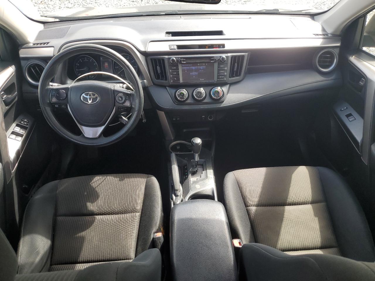 2017 Toyota Rav4 Le VIN: JTMZFREV4HJ710930 Lot: 85124665