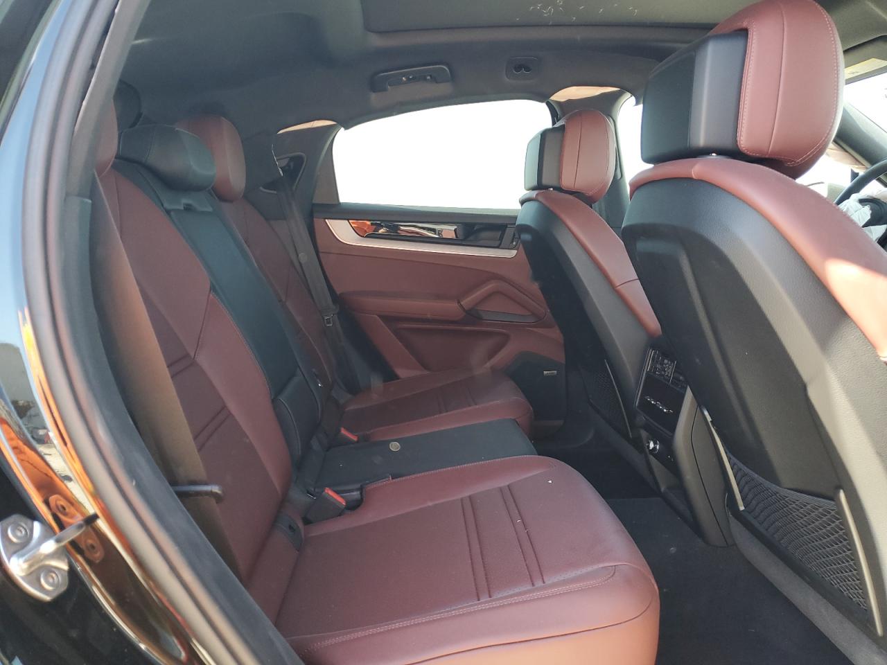 2025 Porsche Cayenne Coupe VIN: WP1BA2AY9SDA31330 Lot: 82701735