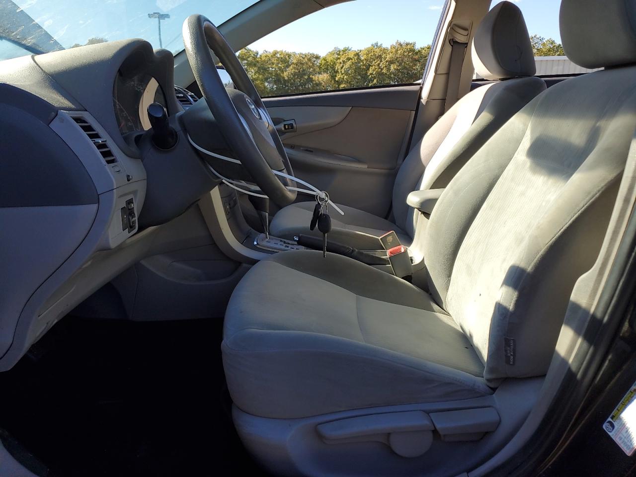 2010 Toyota Corolla Base VIN: 2T1BU4EE4AC300477 Lot: 86773945