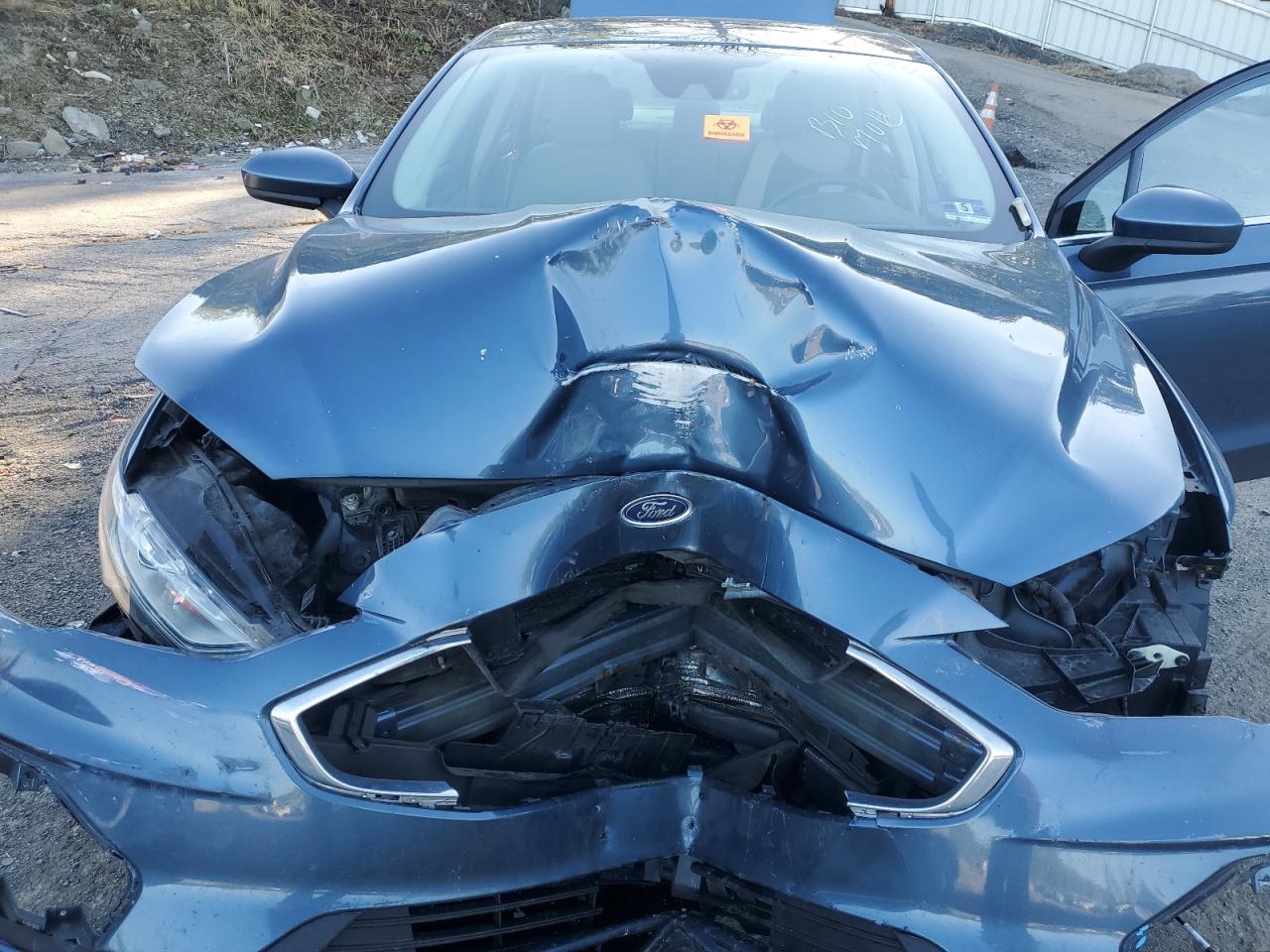 2019 Ford Fusion Se VIN: 3FA6P0LU9KR111210 Lot: 82005915