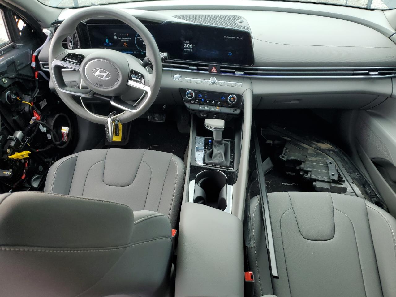 Elantra Elantra