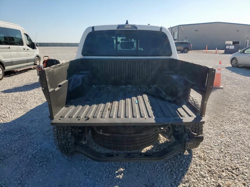  TOYOTA TACOMA 2021 Белы