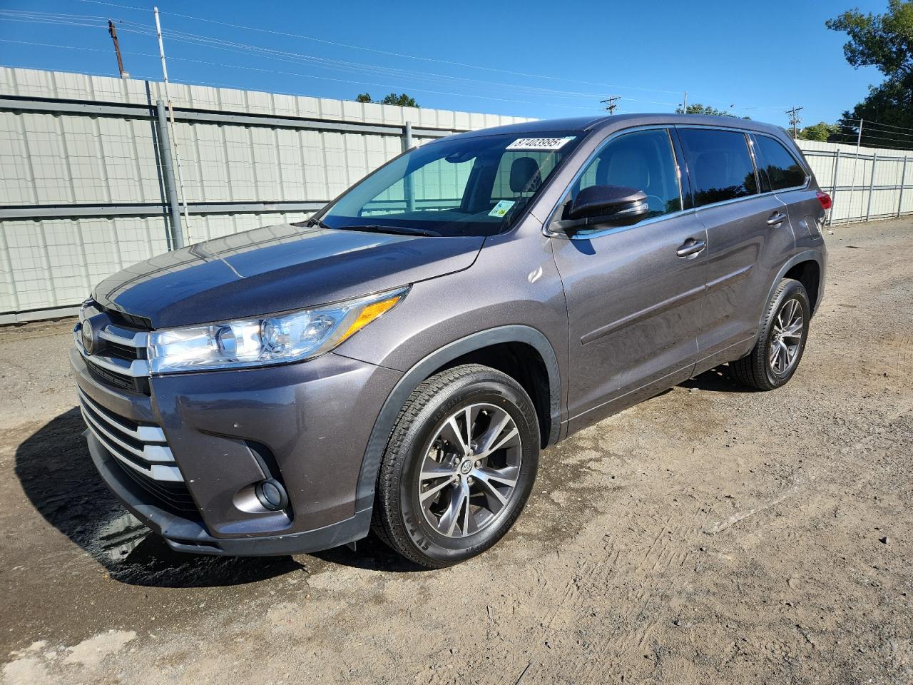 2017 Toyota Highlander Le
