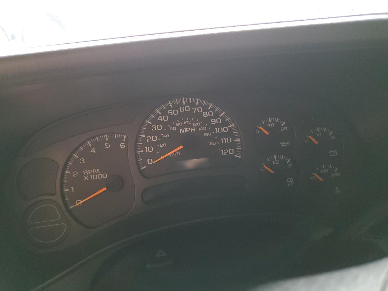 2004 Chevrolet Tahoe C1500 VIN: 1GNEC13T14J266448 Lot: 86475645