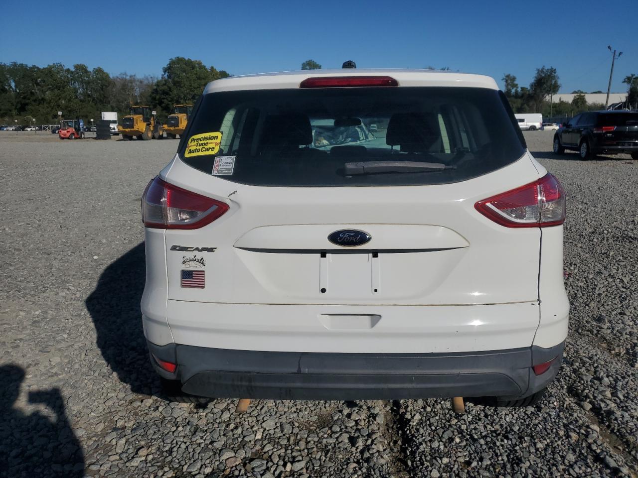 2013 Ford Escape S VIN: 1FMCU0F70DUA57315 Lot: 89639575