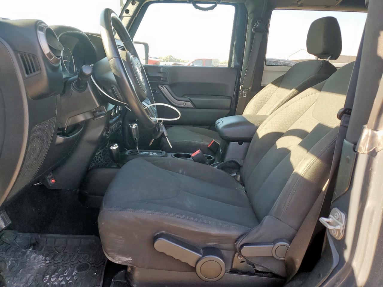 2017 Jeep Wrangler Sport VIN: 1C4AJWAG9HL746814 Lot: 86076435