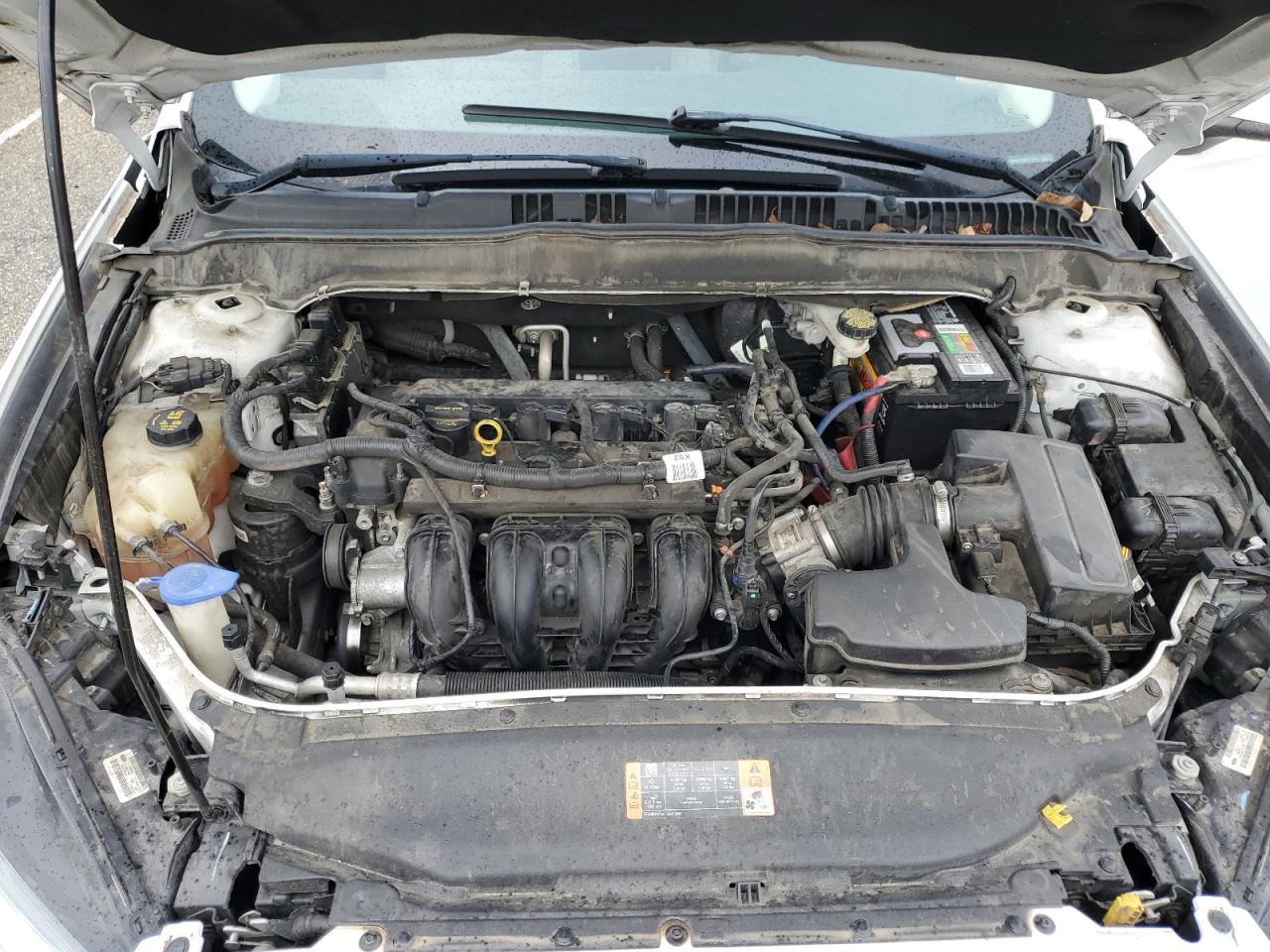 2014 Ford Fusion S VIN: 3FA6P0G73ER123555 Lot: 85568235