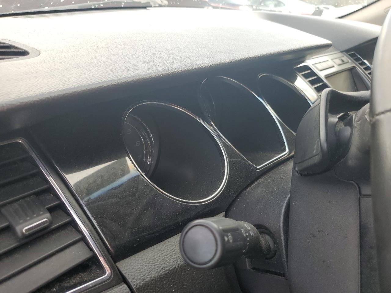 2010 Ford Taurus Limited VIN: 1FAHP2JW1AG119882 Lot: 90579595