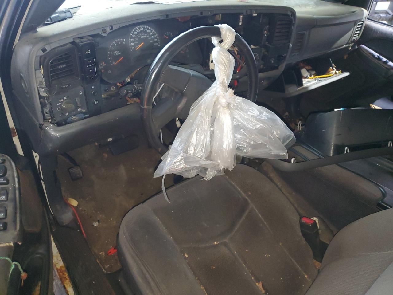 2000 GMC Sierra K2500 Heavy Duty VIN: 1GTHK23U44F207517 Lot: 85748835