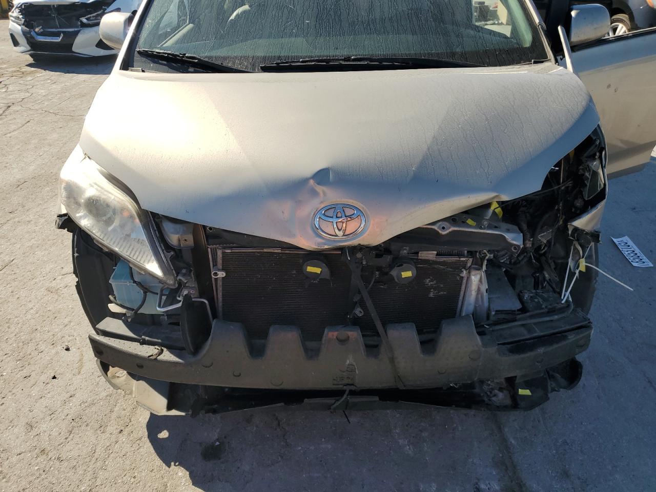 2017 Toyota Sienna Xle VIN: 5TDYZ3DC8HS831687 Lot: 85853105