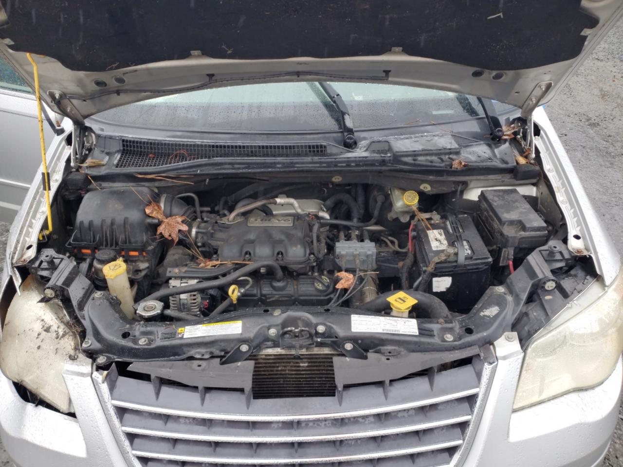 2008 Chrysler Town & Country Touring VIN: 2A8HR54P18R658384 Lot: 89918855