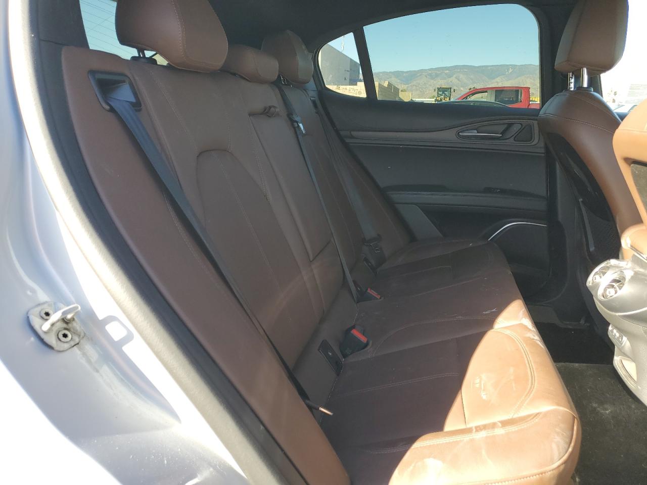 2022 Alfa Romeo Stelvio Ti VIN: ZASPAKBN0N7D38990 Lot: 90617425