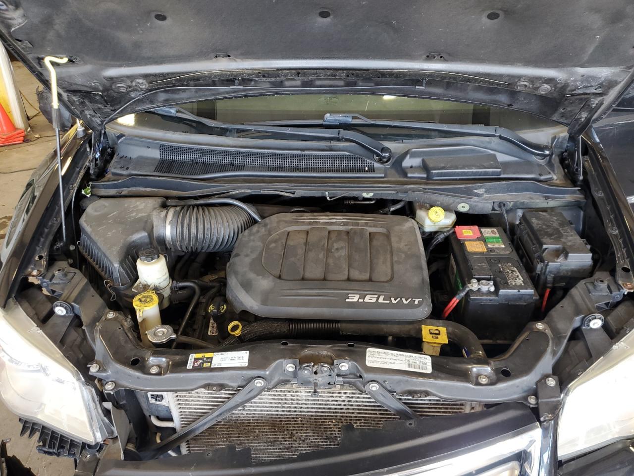 2015 Chrysler Town & Country Touring VIN: 2C4RC1BGXFR588308 Lot: 87445075