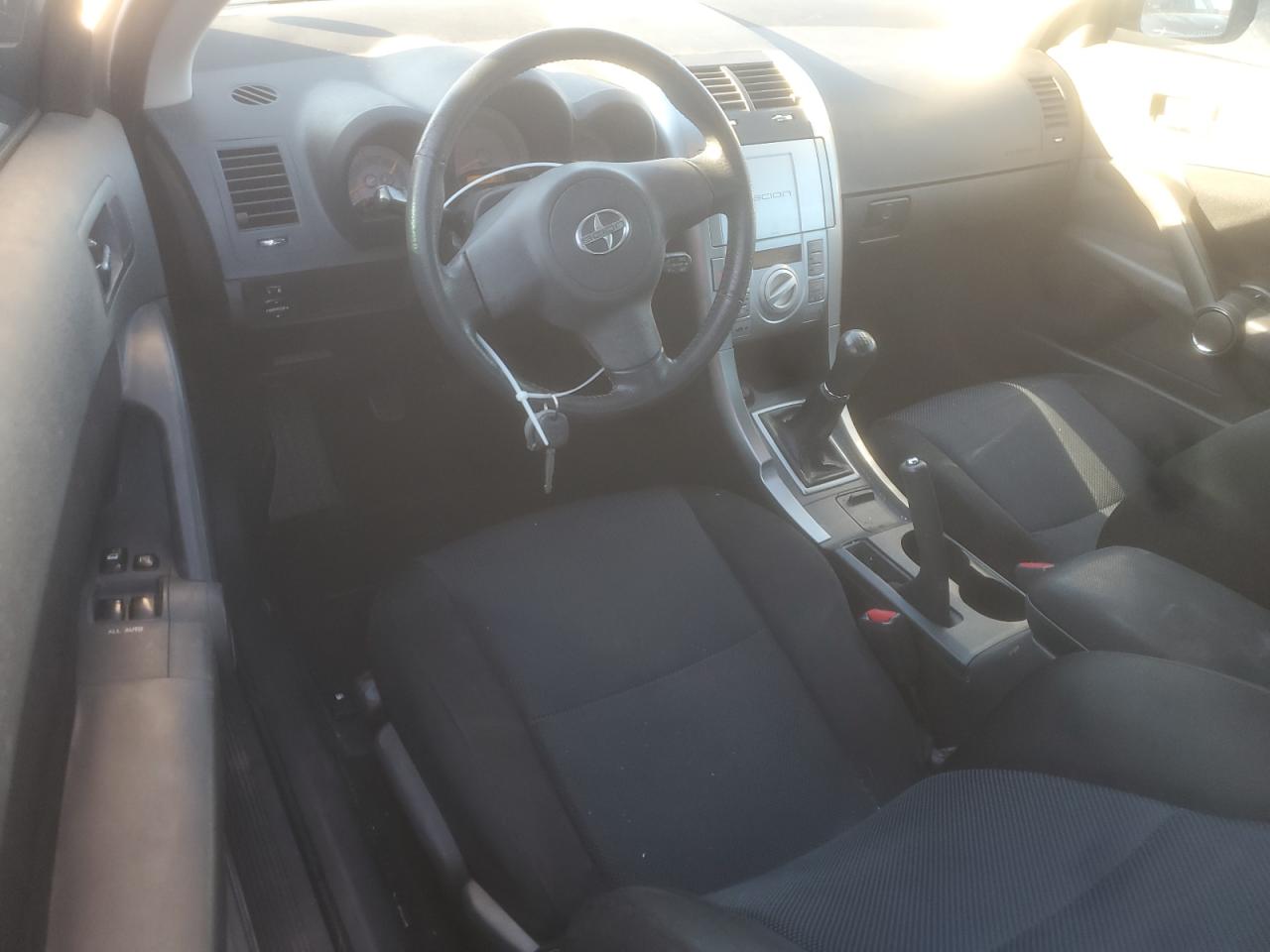 2005 Toyota Scion Tc VIN: JTKDE167X50017336 Lot: 83756865