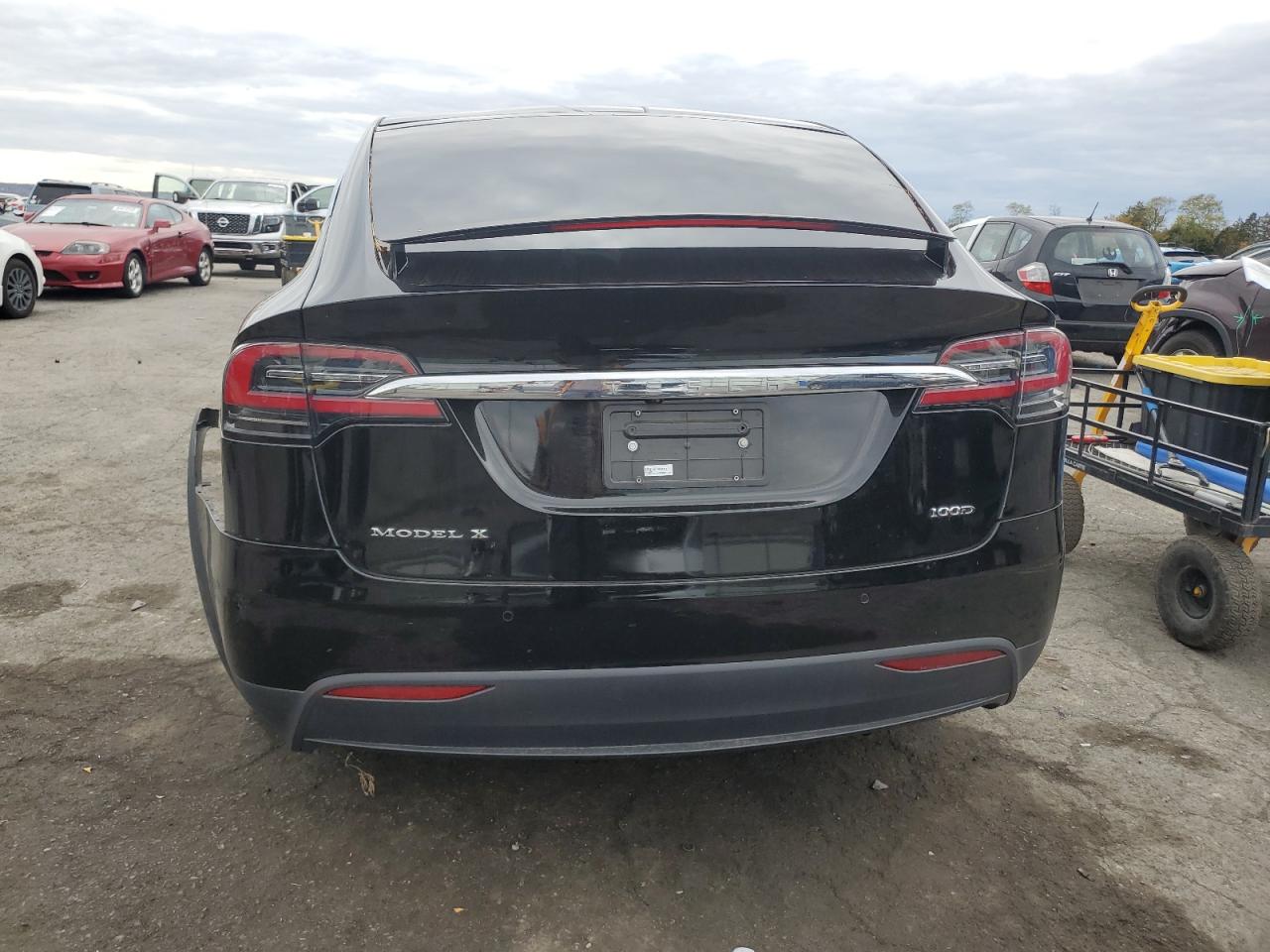 2019 Tesla Model X VIN: 5YJXCBE21KF149615 Lot: 82569755