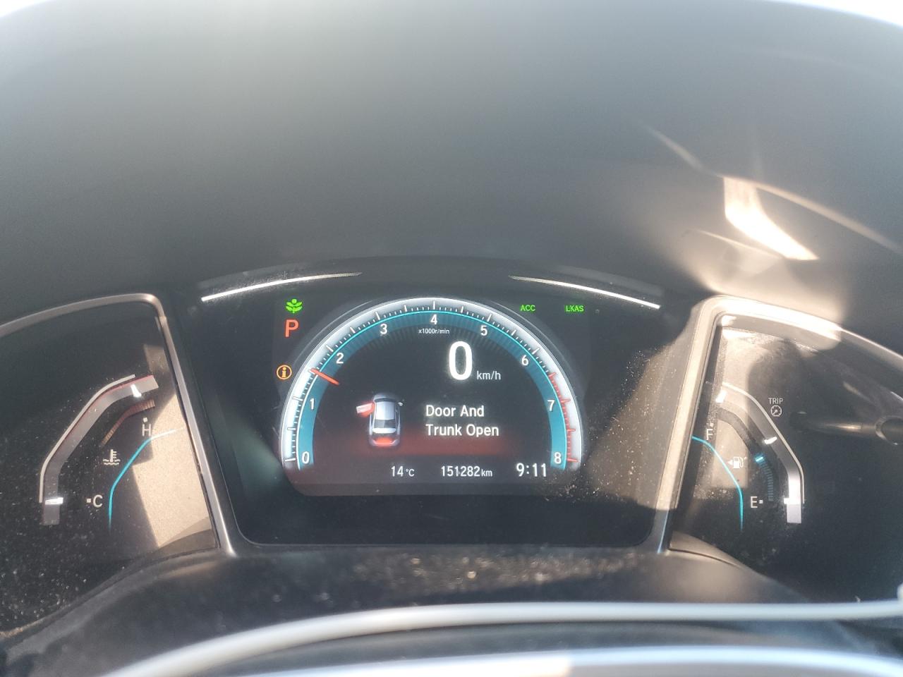 2018 Honda Civic Touring VIN: 2HGFC1F90JH101521 Lot: 85322175