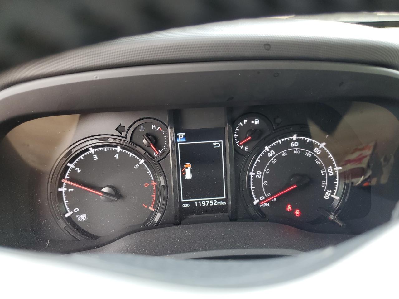 2020 Toyota 4Runner Sr5/Sr5 Premium VIN: JTEBU5JR1L5764403 Lot: 82339515