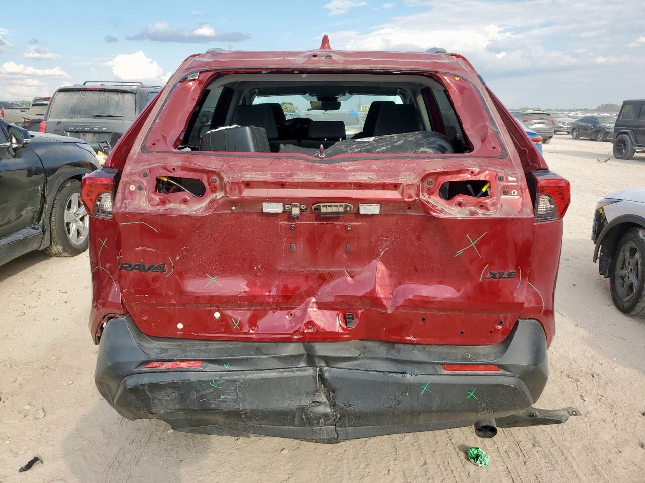 2025 Toyota Rav4 Xle VIN: 2T3W1RFVXSW367694 Lot: 82301485