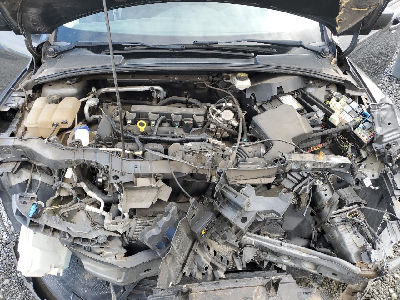 2018 Ford Focus Se VIN: 1FADP3K2XJL325760 Lot: 85007345