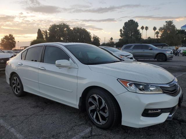  HONDA ACCORD 2017 Белы