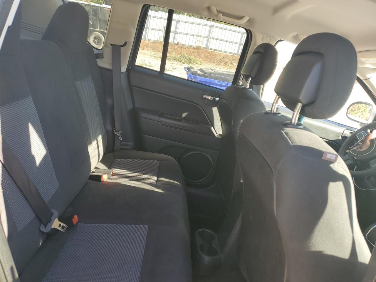 2016 Jeep Compass Sport VIN: 1C4NJCBA9GD611061 Lot: 85570955