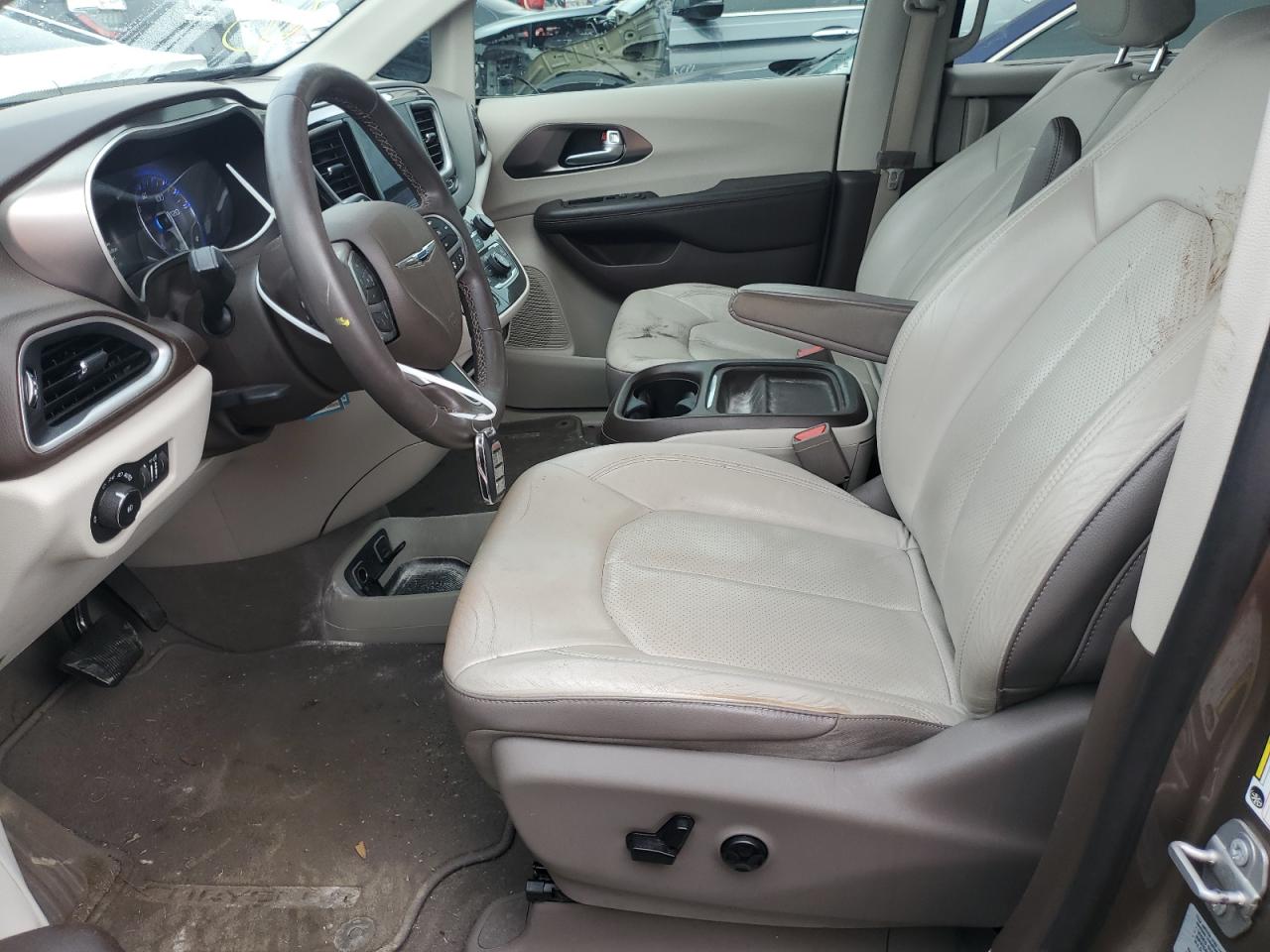 2018 Chrysler Pacifica Touring L VIN: 2C4RC1BG3JR107582 Lot: 81986225