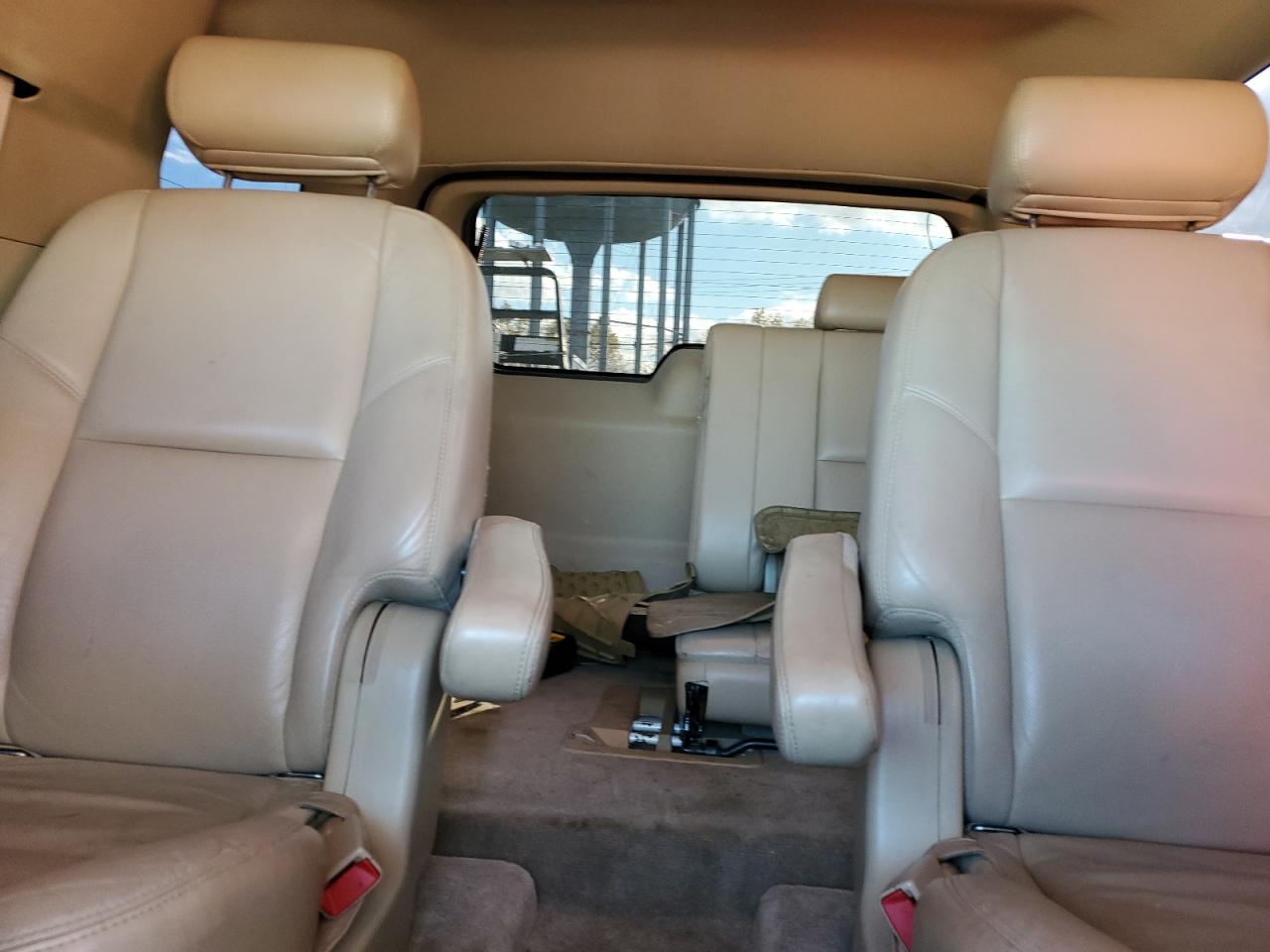 2010 Cadillac Escalade Luxury VIN: 1GYUKBEF2AR101391 Lot: 90790395