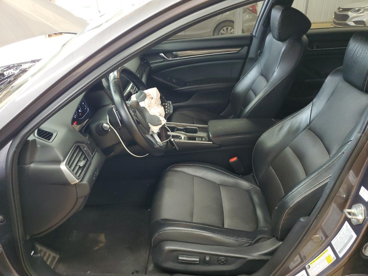 2018 Honda Accord Sport VIN: 1HGCV1F36JA196951 Lot: 82255385