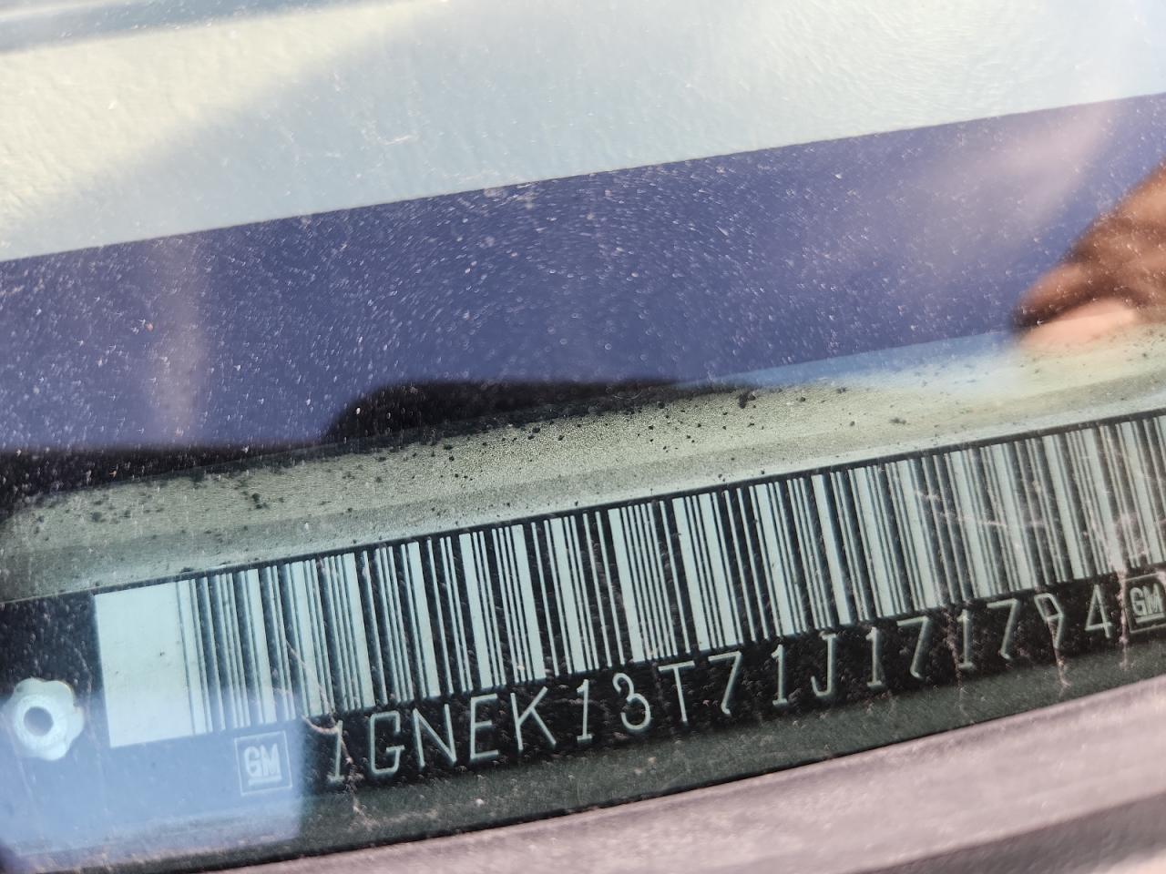 2001 Chevrolet Tahoe K1500 VIN: 1GNEK13T71J171794 Lot: 86304595