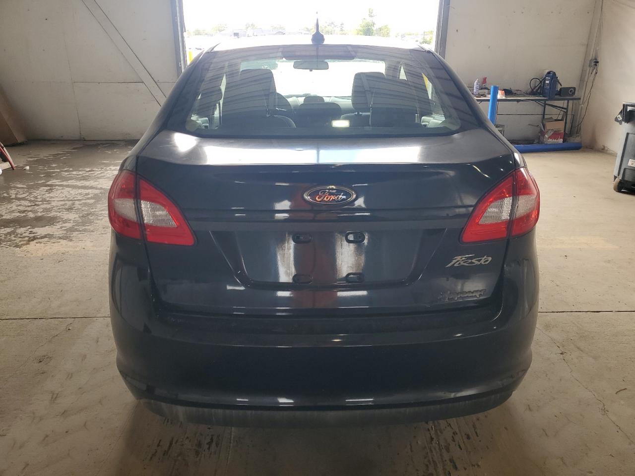 2012 Ford Fiesta S VIN: 3FADP4AJ8CM195977 Lot: 84896865