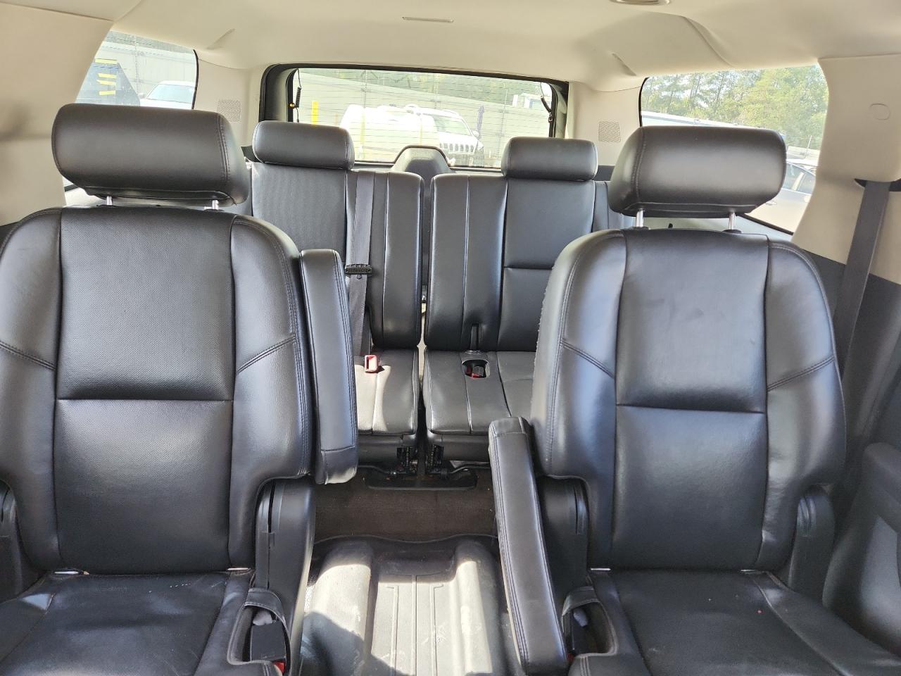 2010 GMC Yukon Xl C1500 Slt VIN: 1GKUCKE07AR119288 Lot: 85517945