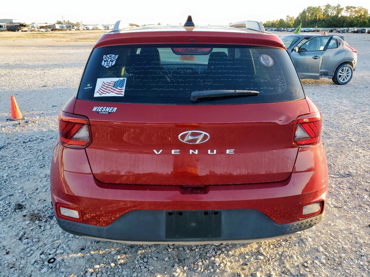 2020 Hyundai Venue Sel VIN: KMHRC8A35LU017150 Lot: 89646335