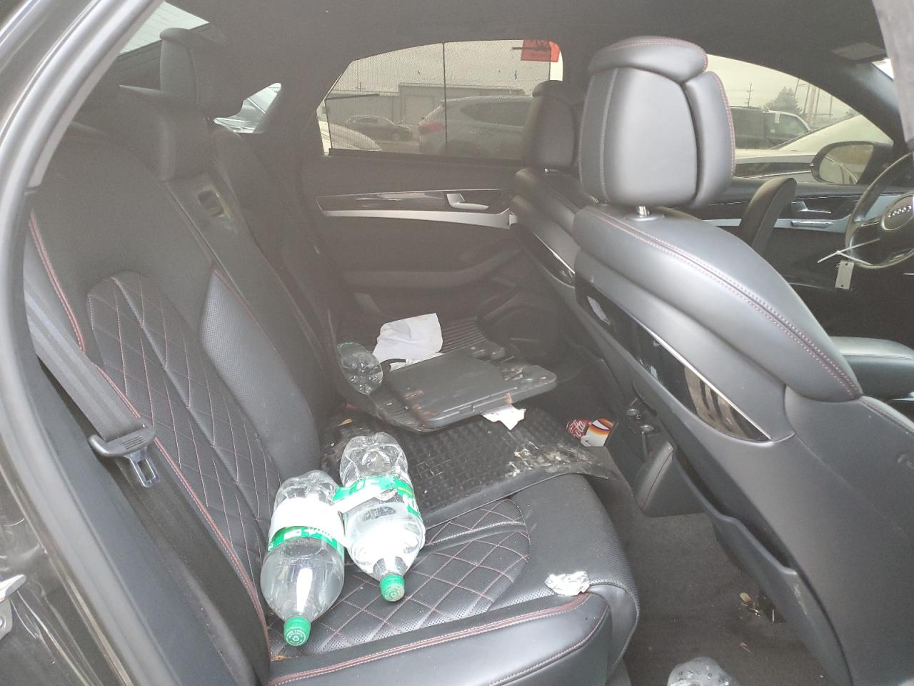 2017 Audi S8 Plus Quattro VIN: WUAJ5AFD8HN900765 Lot: 87409355