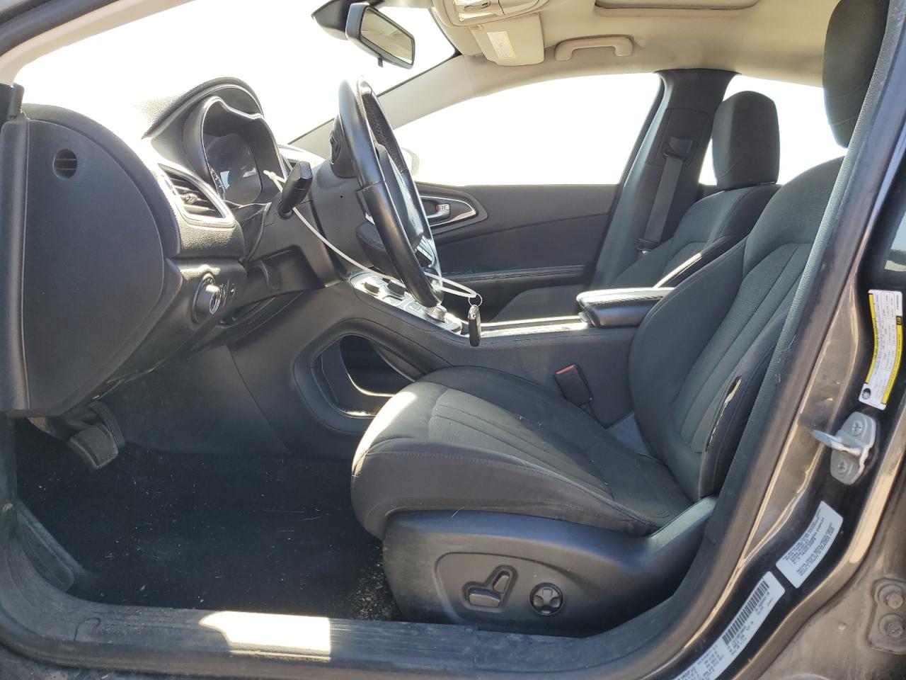 2015 Chrysler 200 Limited VIN: 1C3CCCAB8FN588834 Lot: 86788165