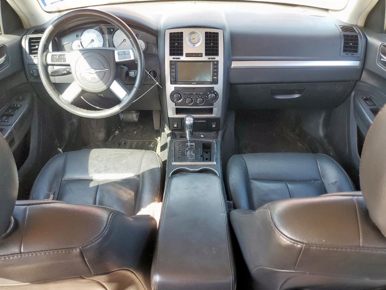 2010 Chrysler 300 Touring VIN: 2C3CA5CV6AH330886 Lot: 81958775