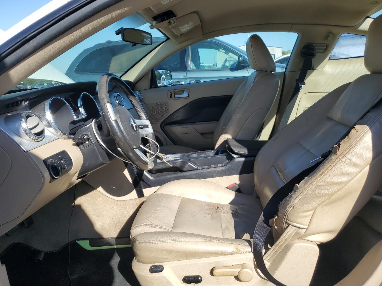 2006 Ford Mustang VIN: 1ZVFT80N365111825 Lot: 90882075