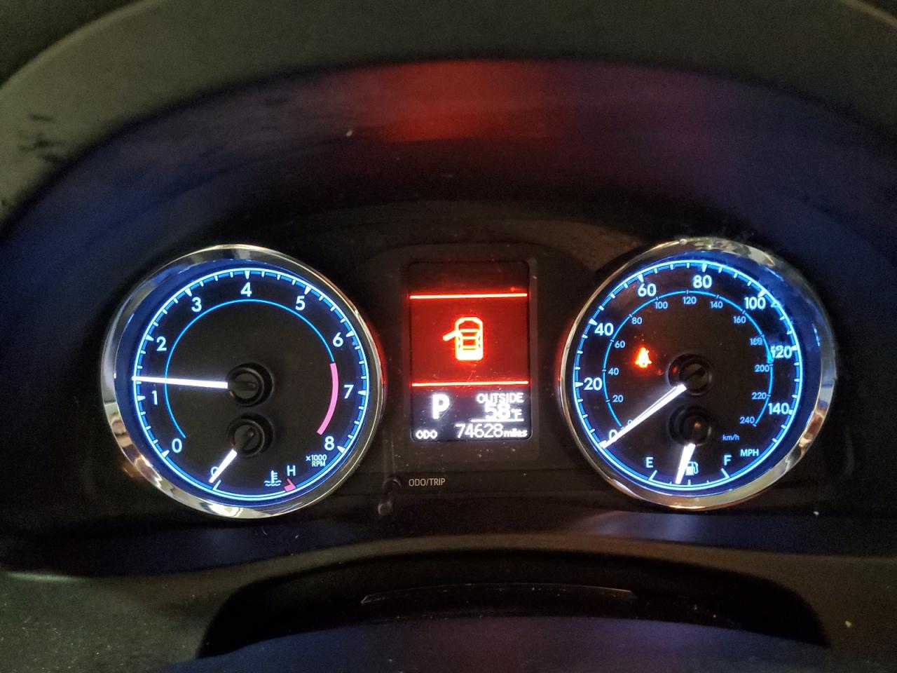 2018 Toyota Corolla L VIN: 2T1BURHE3JC069564 Lot: 90528295