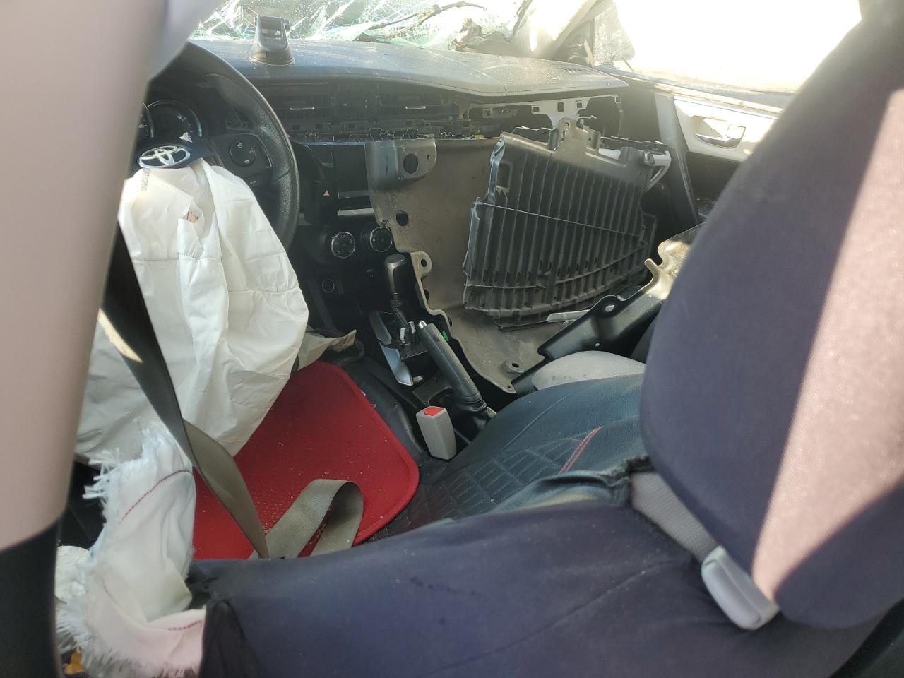 2014 Toyota Corolla L VIN: 5YFBURHE7EP022592 Lot: 84658255