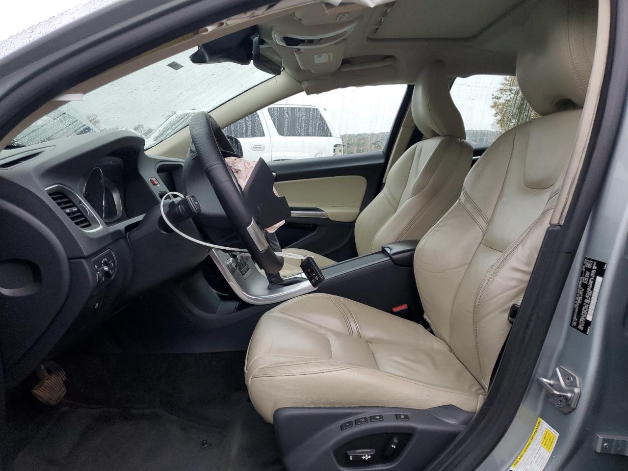 2017 Volvo S60 VIN: YV126MFL7H2434779 Lot: 82758835