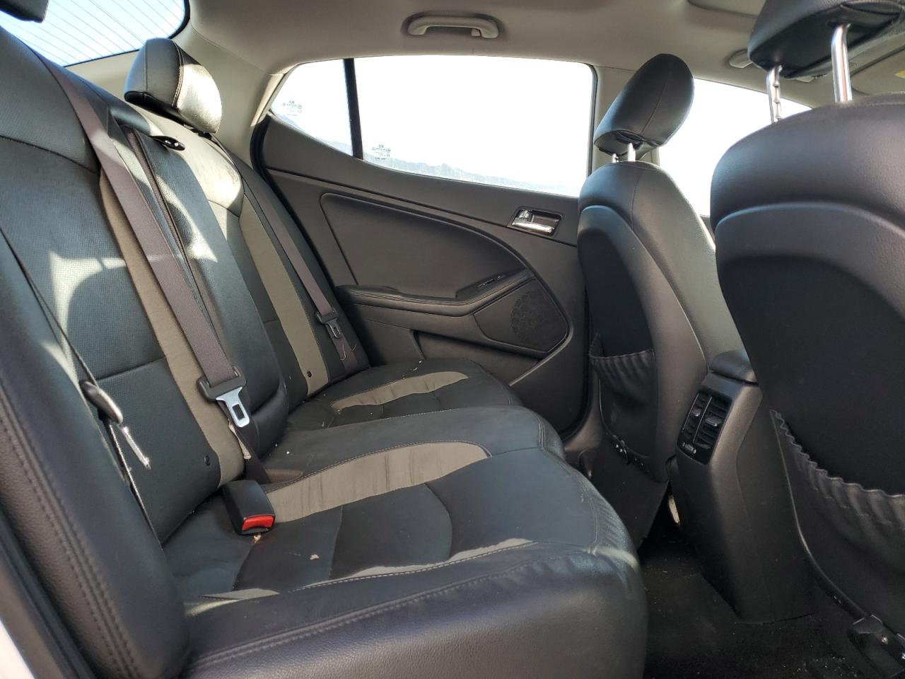 2013 Kia Optima Hybrid VIN: KNAGM4AD5D5046733 Lot: 82653665