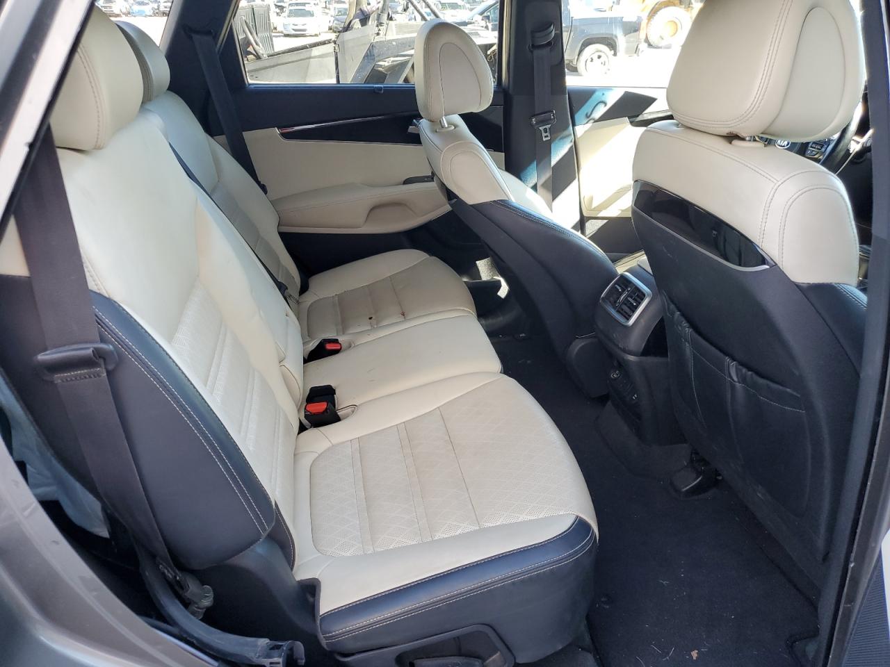 2016 Kia Sorento Sx VIN: 5XYPKDA54GG098786 Lot: 82459675