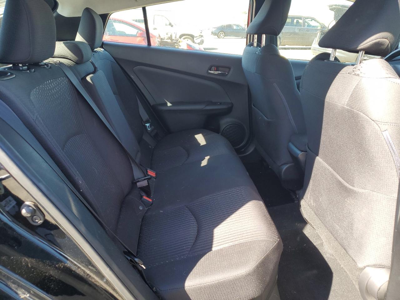 2018 Toyota Prius VIN: JTDKARFU9J3549636 Lot: 82280445