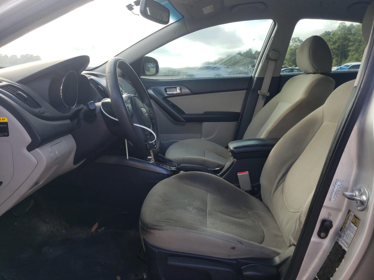 2013 Kia Forte VIN: KNAFU4A25D5718171 Lot: 82609245