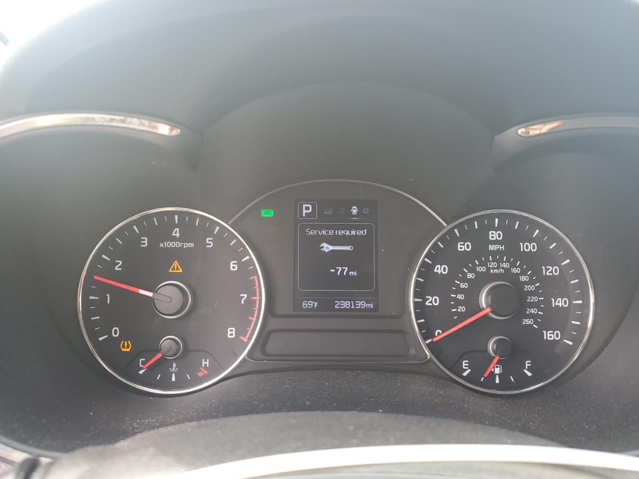 2018 Kia Forte Lx VIN: 3KPFL4A76JE197799 Lot: 82381445